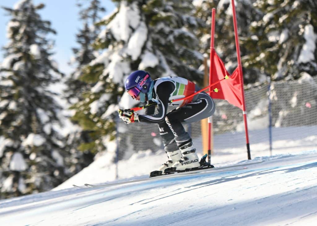Yorke Parkin racing past alpine speed gate